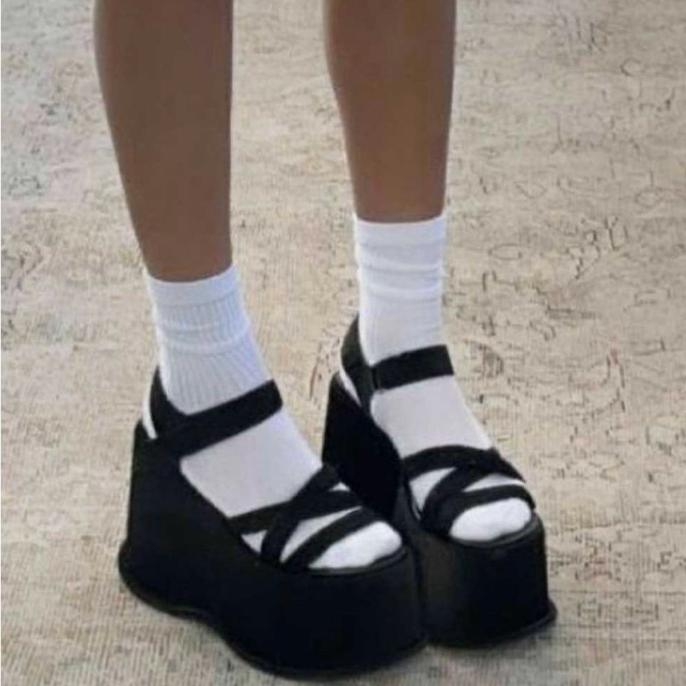 Women's Black Platform Sandals